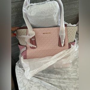 Michael Kors Voyager